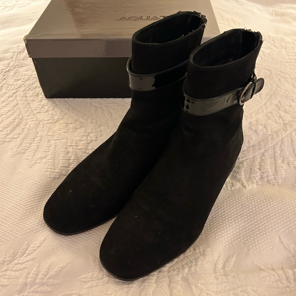 Aquatalia Louise Ankle Booties with Buckle.  Black Suede/Patent. 1.25” heel.